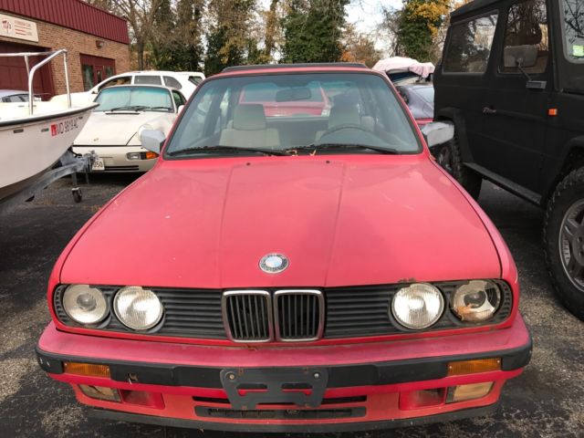 1989 BMW 325i Red and Tan Automatic Sedan 3 Series 2 Door 1989 BMW 3-Series --