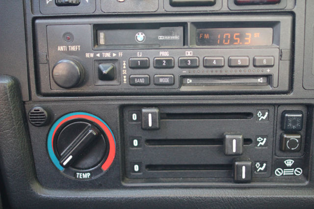 1989 BMW 3-Series - photo 10