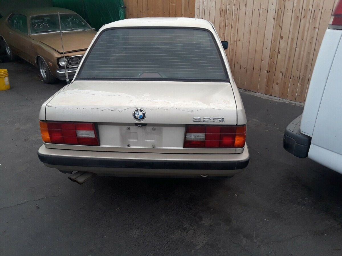 1989 BMW 325i I AUTOMATIC - photo 2