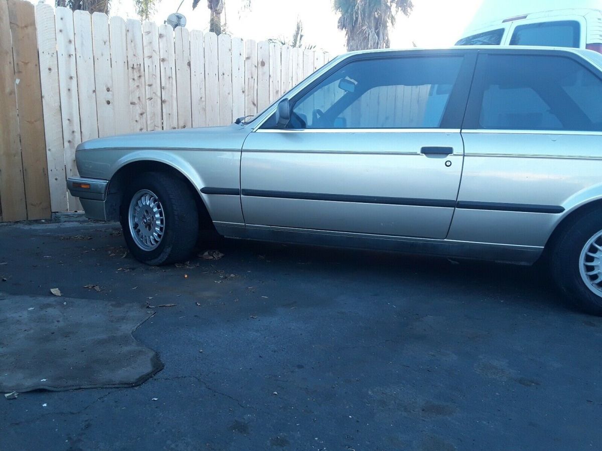 1989 BMW 325i I AUTOMATIC - photo 4