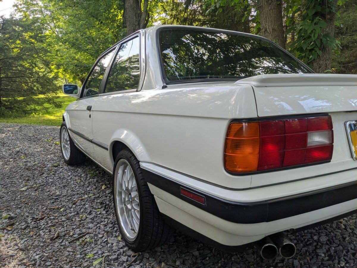 1989 BMW 3-Series 325is - photo 7