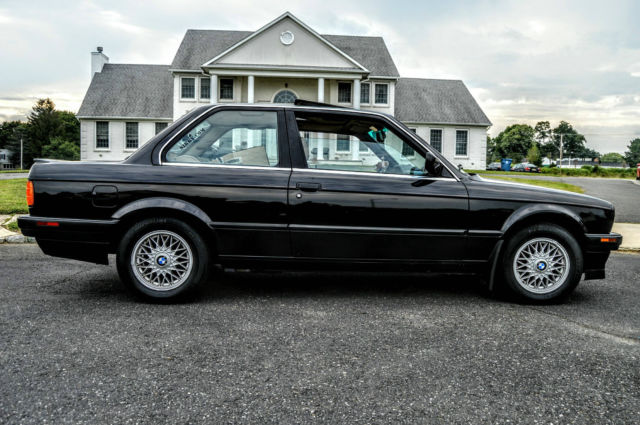 1989 BMW 325iS 5.7L V8 LS1/T56 Swapped (AKA Corvette Motor) 6 Speed Manual 1989 BMW 3-Series 325iS 5.7L V8 6 Speed LS1 T56 Swapped (Corvette)