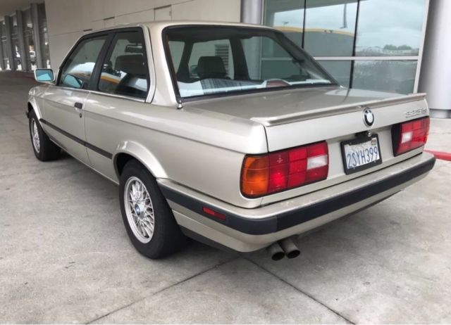 1989 BMW 3-Series 325is - photo 4