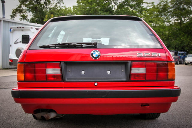 1989 BMW 3-Series 325iT Touring Wagon - photo 3