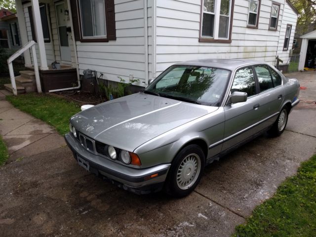 1989 BMW 5-series 525i e34 manual 5 speed 1989 BMW 5-Series 525i