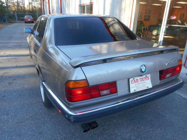 1989 BMW 7-Series leather - photo 3
