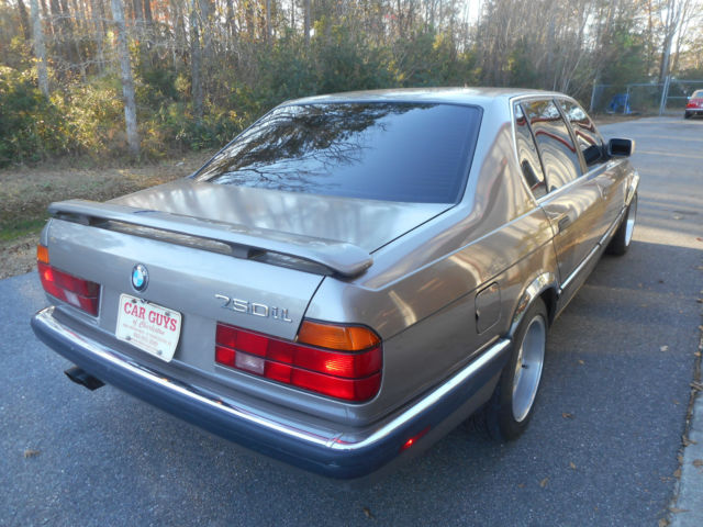1989 BMW 7-Series leather - photo 4