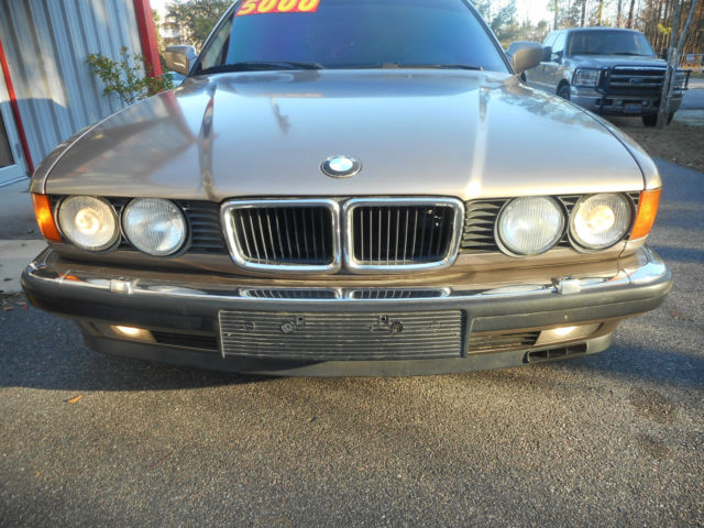 1989 BMW 7-Series leather - photo 6