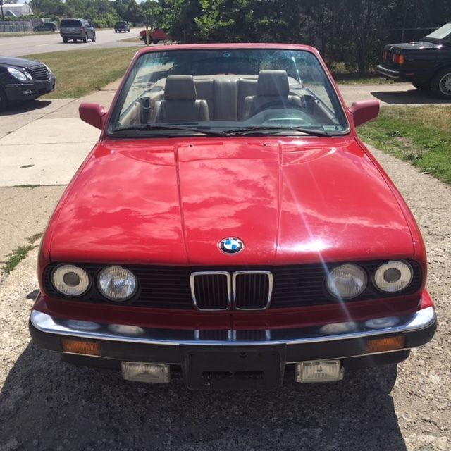 1989 BMW E30 325i Convertible, With BMW Factory Rims, Car Starts Every Time 1989 BMW 3-Series