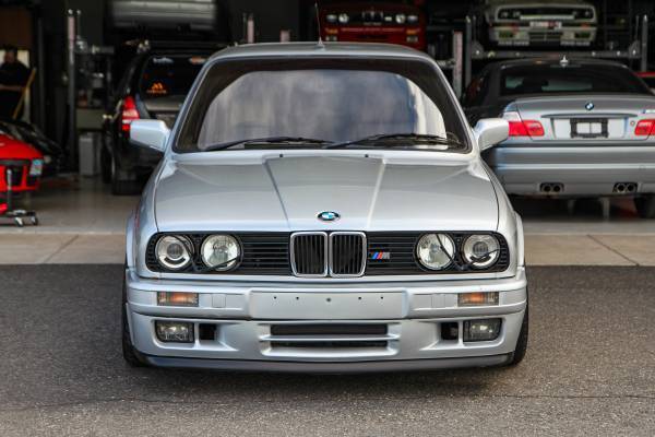 1989 BMW 3-Series Shadowline Trim - photo 9