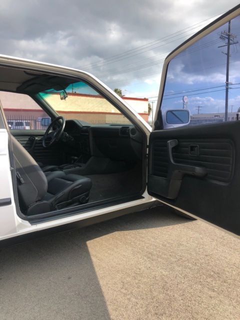 1989 BMW 3-Series 325is - photo 6