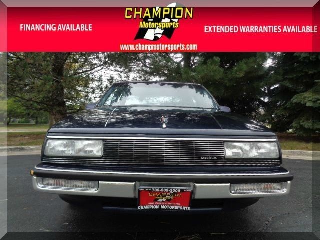 1989 Buick LeSabre 4dr Sedan Custom - photo 6