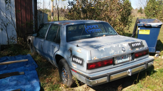 1989 Buick LeSabre Custom Sedan 4-Door - photo 3
