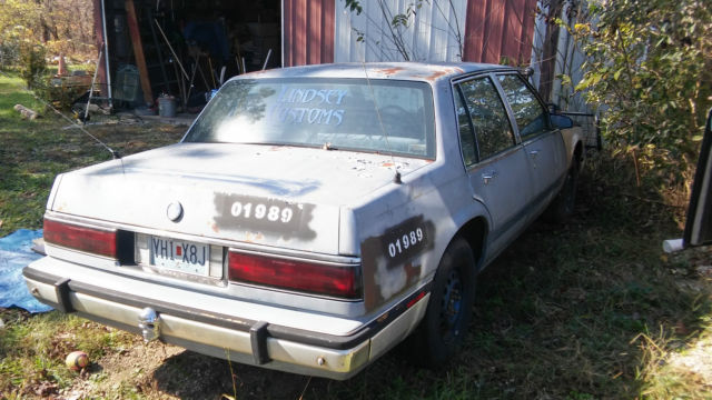 1989 Buick LeSabre Custom Sedan 4-Door - photo 4