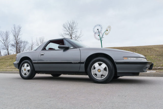 1989 Buick Reatta Coupe - photo 11