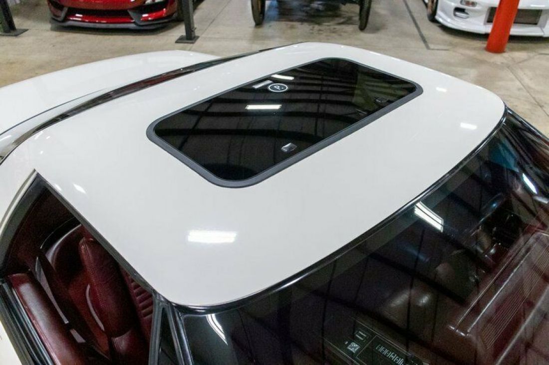 1989 Buick Reatta - photo 10