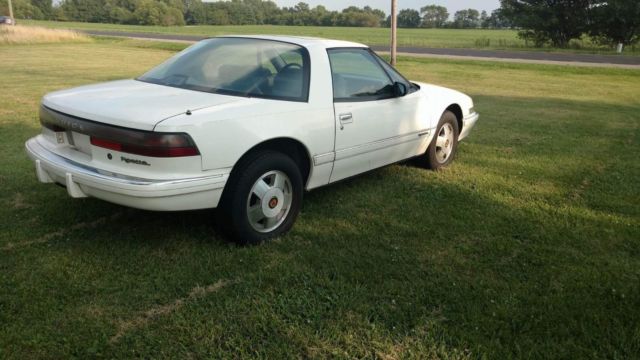 1989 Buick Reatta - photo 11