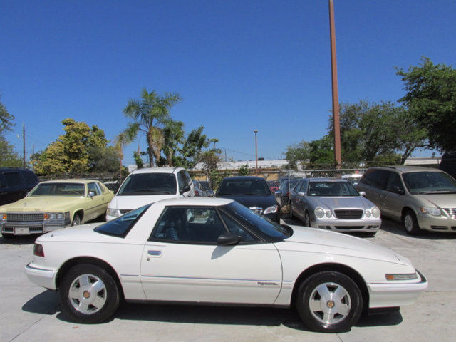 1989 Buick Reatta 2dr Coupe - photo 6