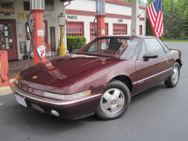 1989 BUICK REATTA, 3.8Ll V-6, 173HP, AUTO, FWD, LEATHER, ONE-OWNER, CLEAN CARFAX 1989 Buick Reatta