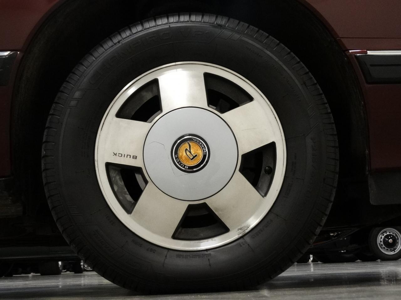 1989 Buick Reatta - photo 6