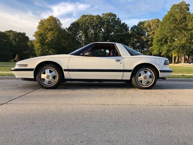 1989 Buick Reatta - photo 4