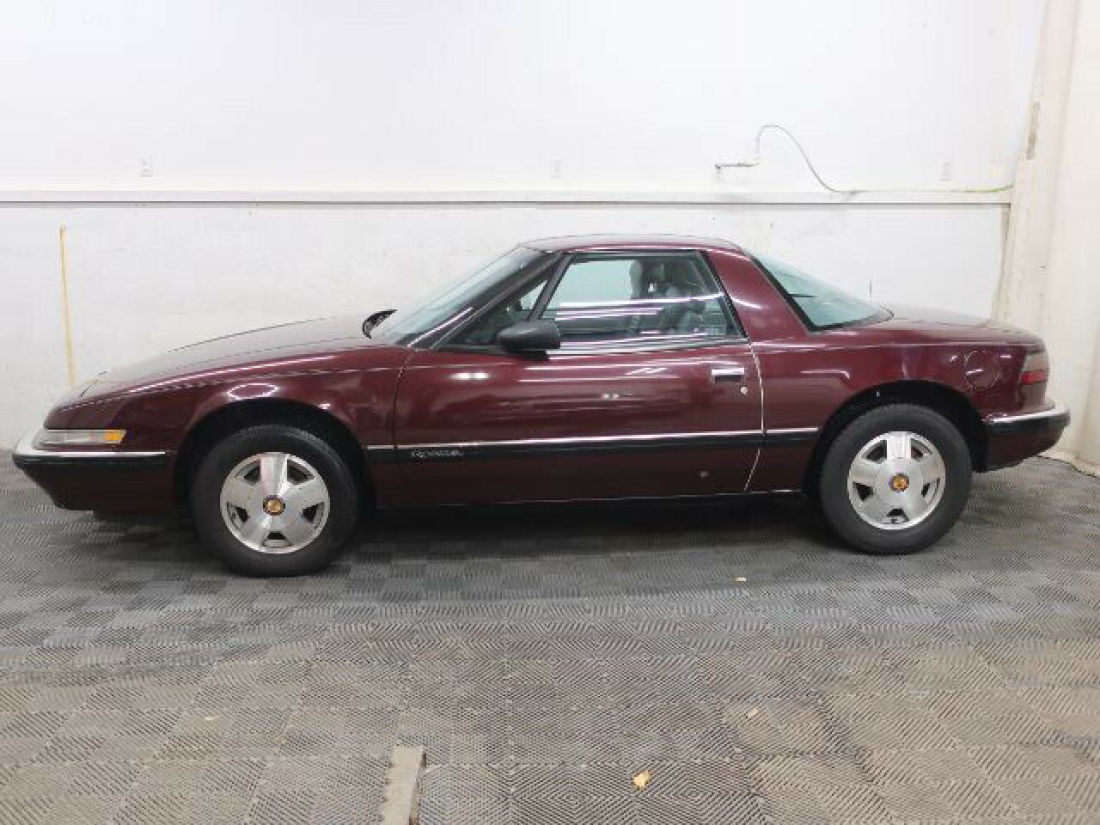 1989 Buick Reatta - photo 2