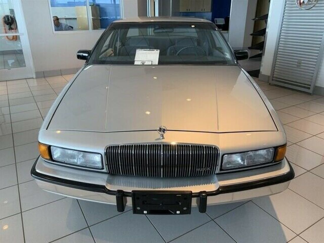1989 Buick Regal Ltd - photo 2