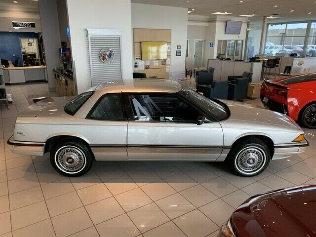 1989 Buick Regal Ltd - photo 4