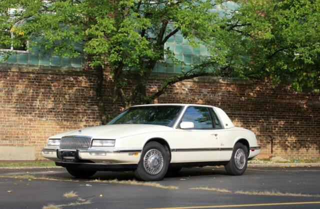 1989 Buick Riviera -- - photo 2