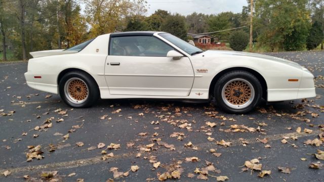1989 Pontiac Trans Am 2-door - photo 4