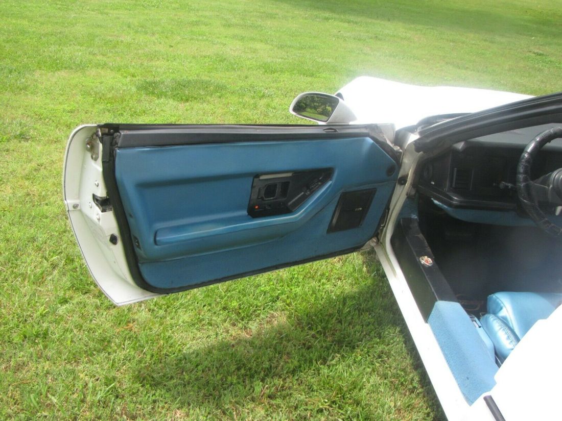 1989 Chevrolet Corvette - photo 12