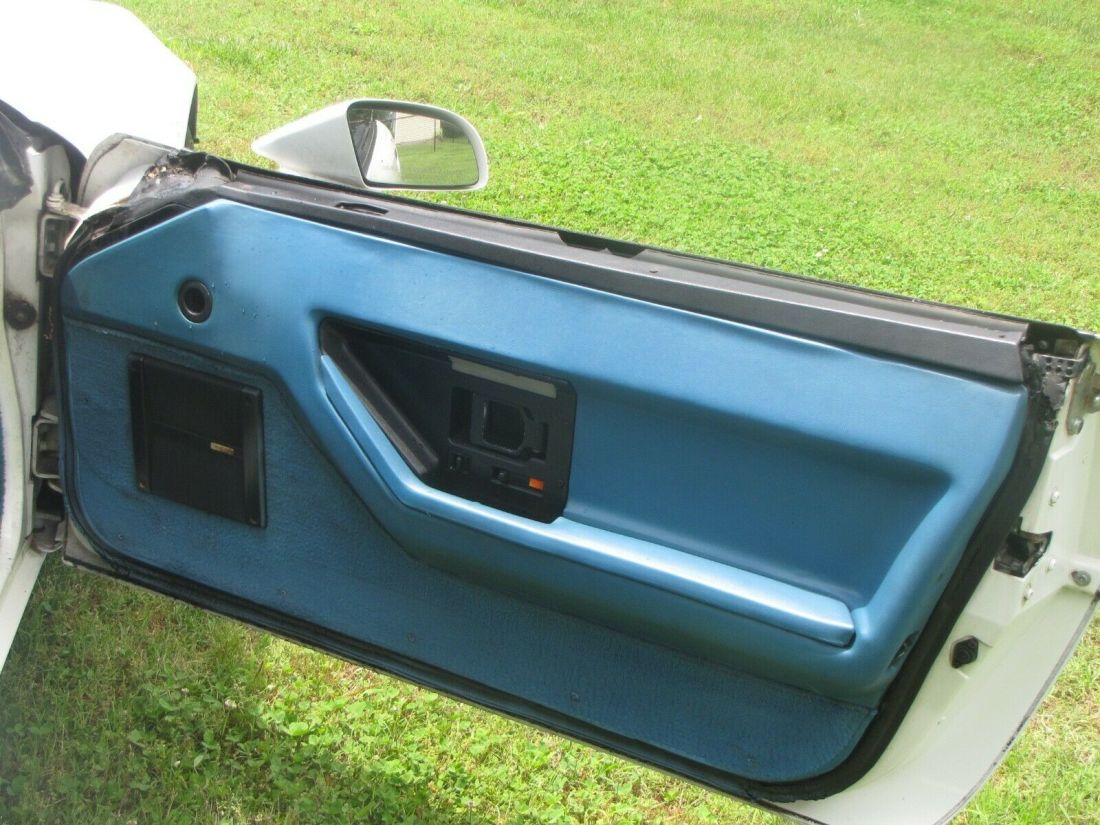 1989 Chevrolet Corvette - photo 13