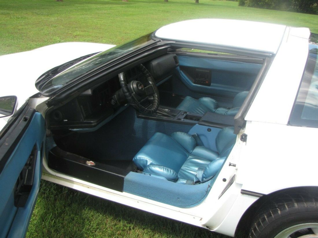 1989 Chevrolet Corvette - photo 3