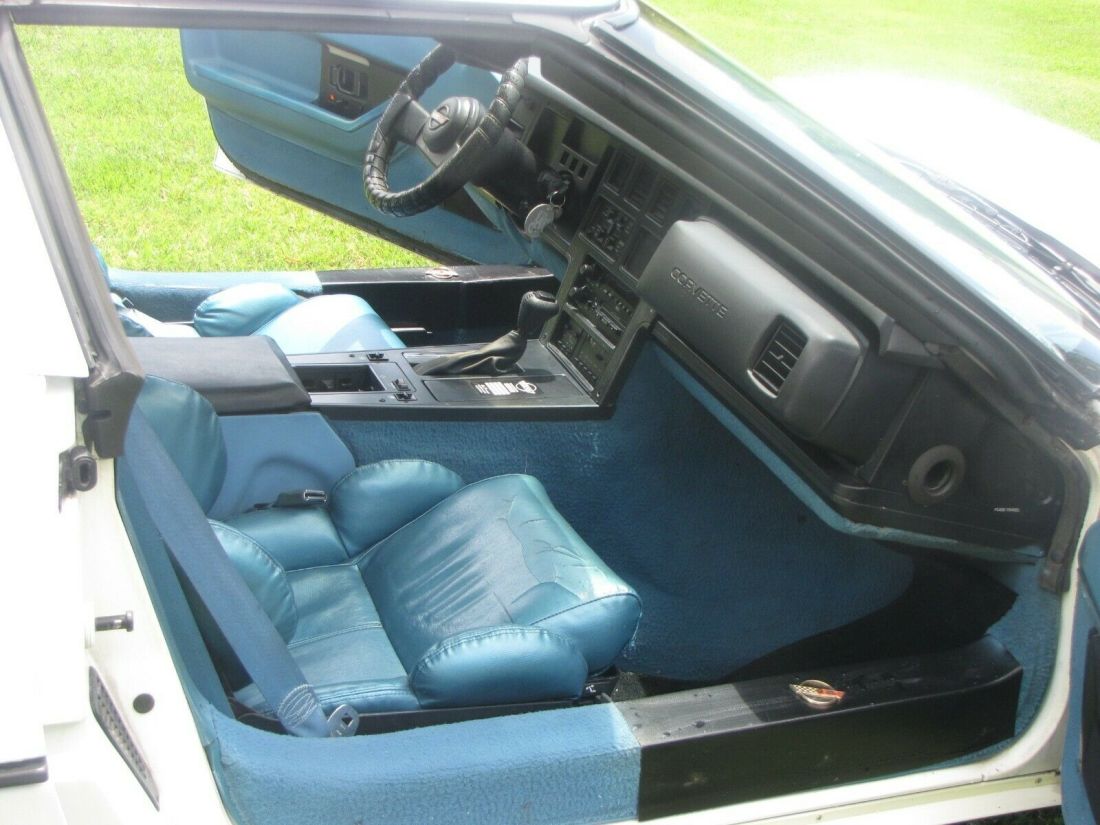 1989 Chevrolet Corvette - photo 4