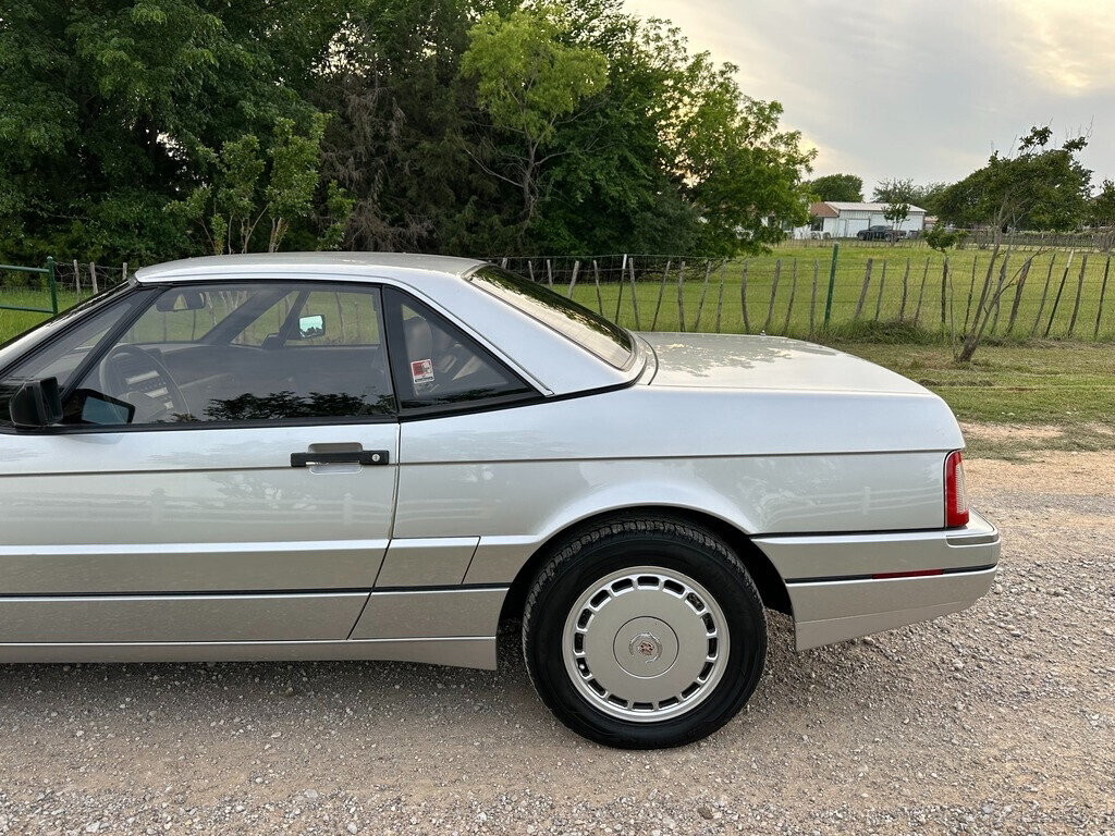 1989 Cadillac Allante Leather, 20K Miles, 1 Owner, AC Works - photo 10