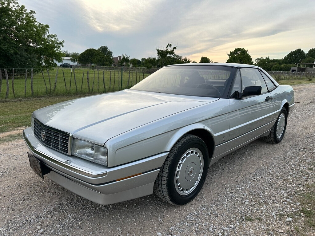 1989 Cadillac Allante Leather, 20K Miles, 1 Owner, AC Works - photo 4