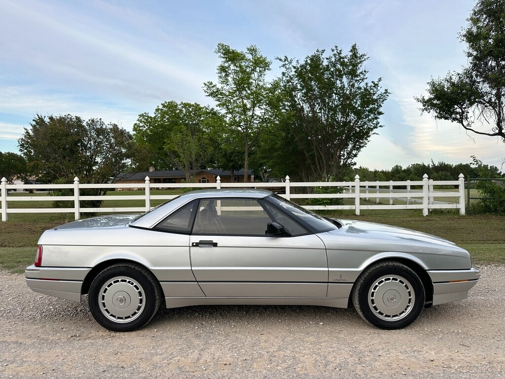 1989 Cadillac Allante Leather, 20K Miles, 1 Owner, AC Works - photo 8