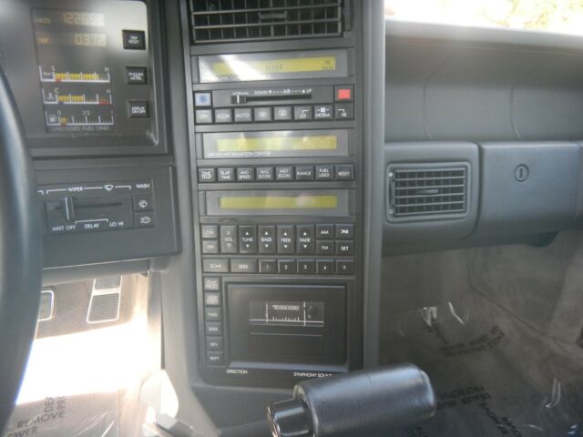 1989 Cadillac Allante - photo 12