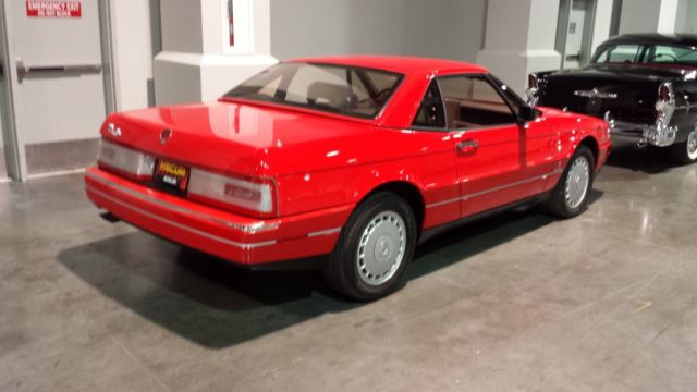 1989 Cadillac Allante - photo 2