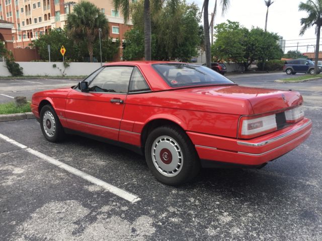 1989 Cadillac Allante 2 DOOR - photo 4
