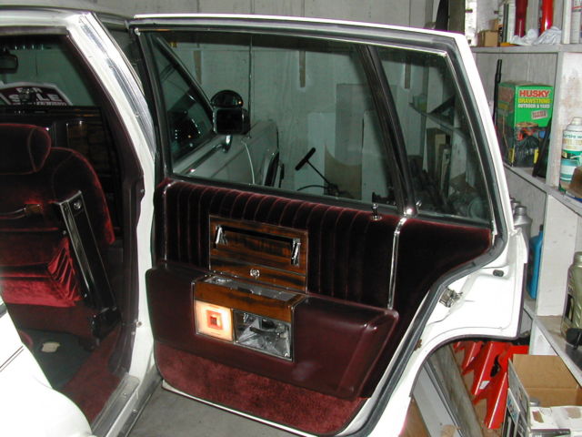 1989 Cadillac Brougham - photo 11