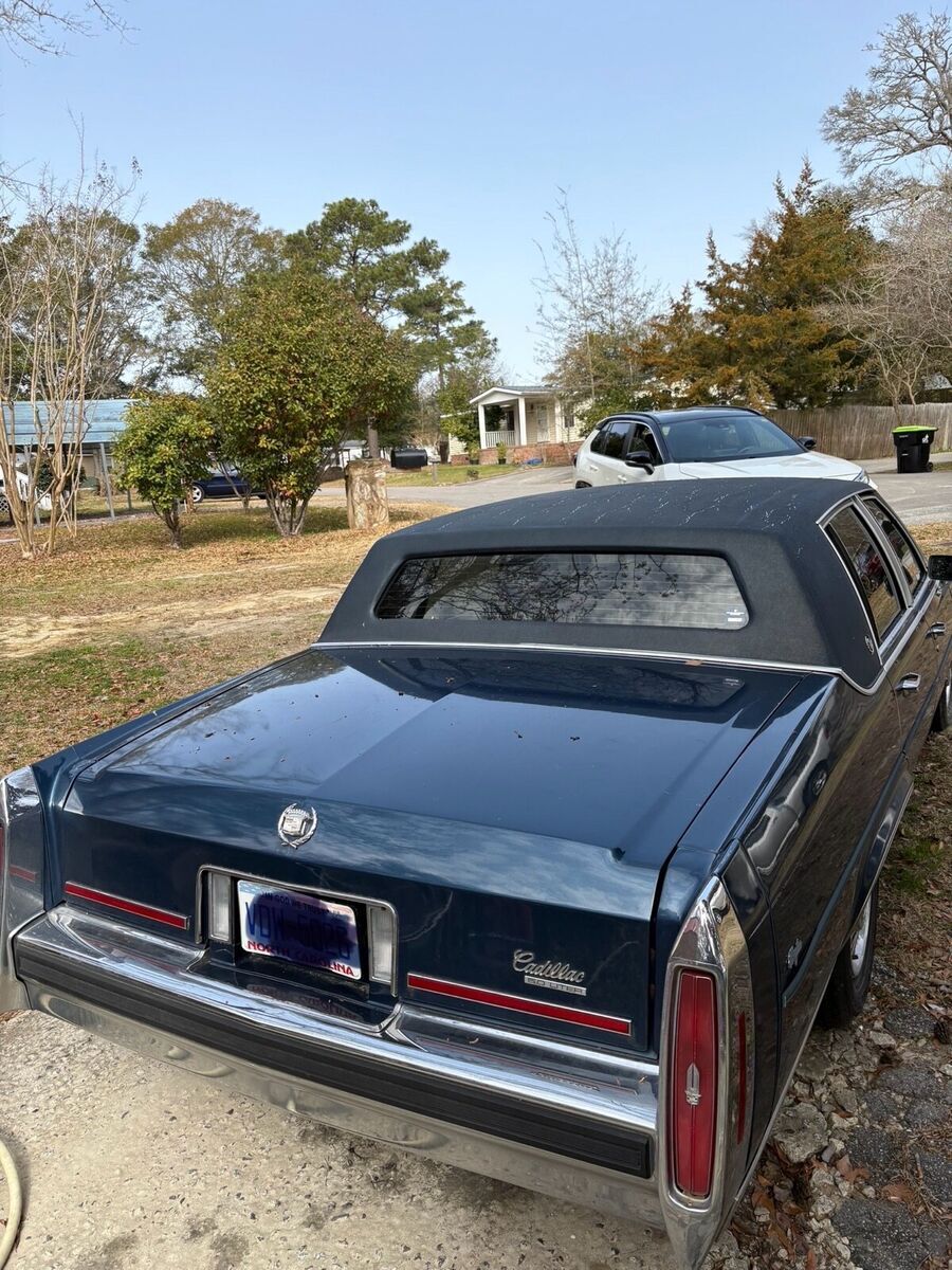 1989 Cadillac Brougham - photo 2