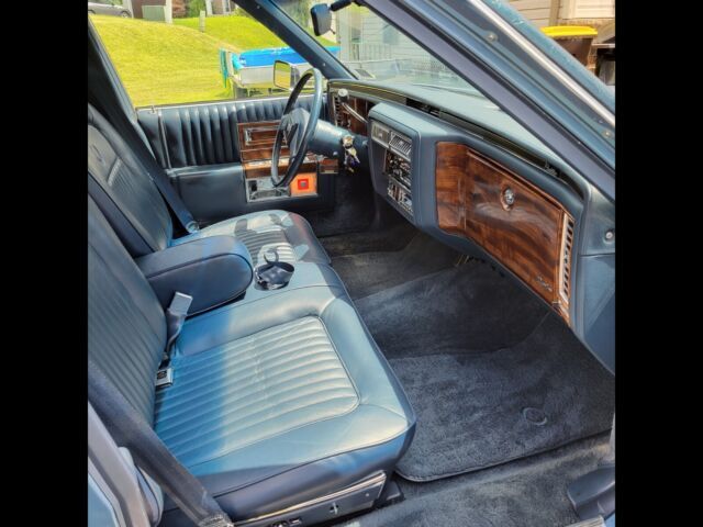 1989 Cadillac Brougham - photo 4