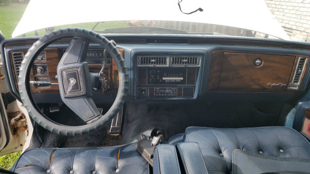 1989 Cadillac Brougham - photo 11