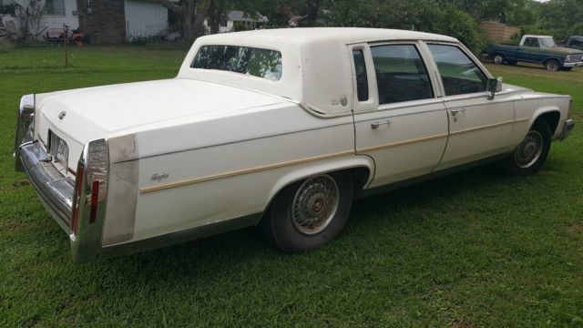 1989 Cadillac Brougham - photo 4