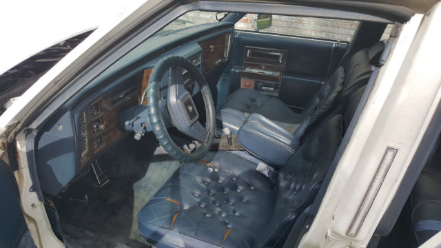 1989 Cadillac Brougham - photo 8