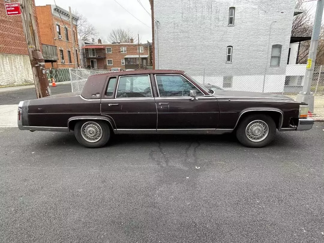 1989 Cadillac Brougham d'Elegance in Good Running Condition 1989 Cadillac Brougham d'Elegance Fleetwood Classic Vintage (Running Well)