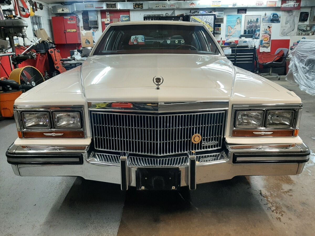 1989 Cadillac Brougham - photo 3