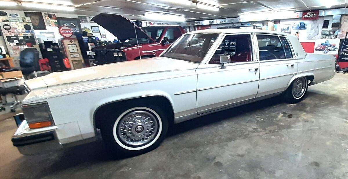 1989 Cadillac Brougham - photo 6