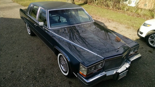 1989 Cadillac Brougham d'Elegance Sedan 4-Door 5.0L Beautiful Car No Reserve 1989 Cadillac Brougham